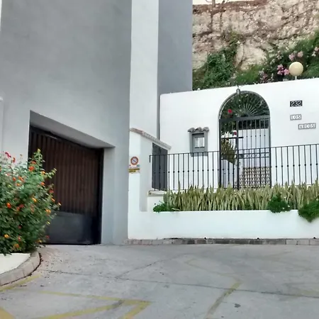 Tres Carabelas Apartment