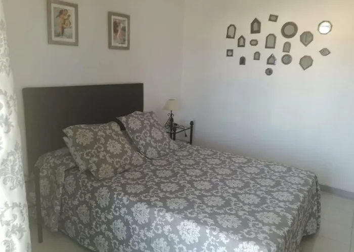 Tres Carabelas Apartment *